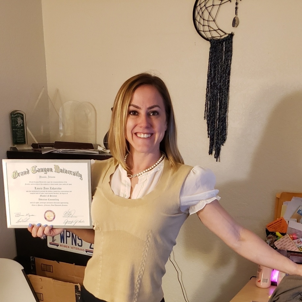 Meet your Posher, Laura